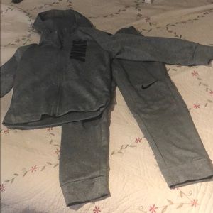 Nike Dri-Fit 2 piece warm up